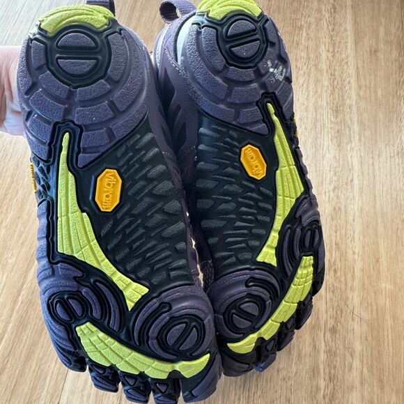 Vibram FiveFingers Shoes V-Train Purple Barefoot Gropcore 17W6606 Women sz 6.5-7 - Picture 8 of 10